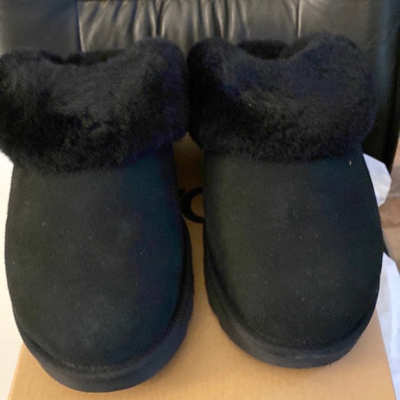 UGG Classic Slipper ii - Picture 2 of 5